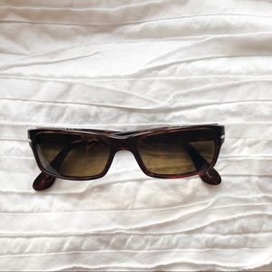 Persol 2747-s polarized sunglasses